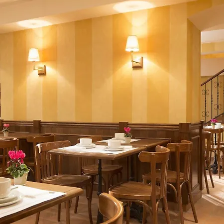 Central Hotel Paris Paryż