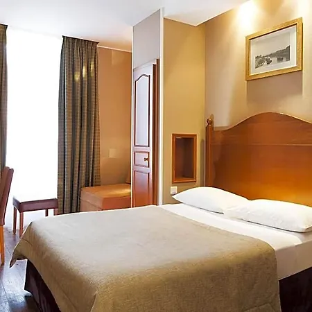 Central Hotel Paris Paříž