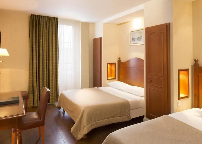 Central Hotel Paris Hotel 3*