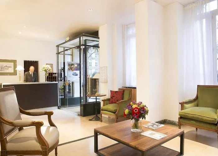 Central Hotel Paris 3*